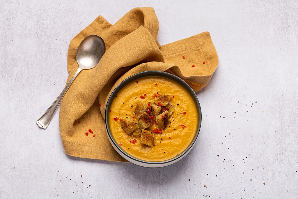 Read more about the article KAREN’S CREAMY PUMPKIN SOUP WITH WHOLEMEAL CROUTONS