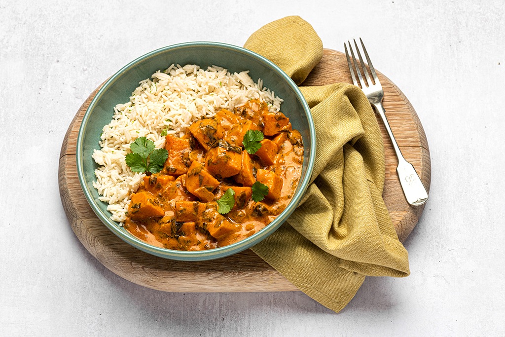 Read more about the article KAREN’S SWEET POTATO & SPINACH CURRY